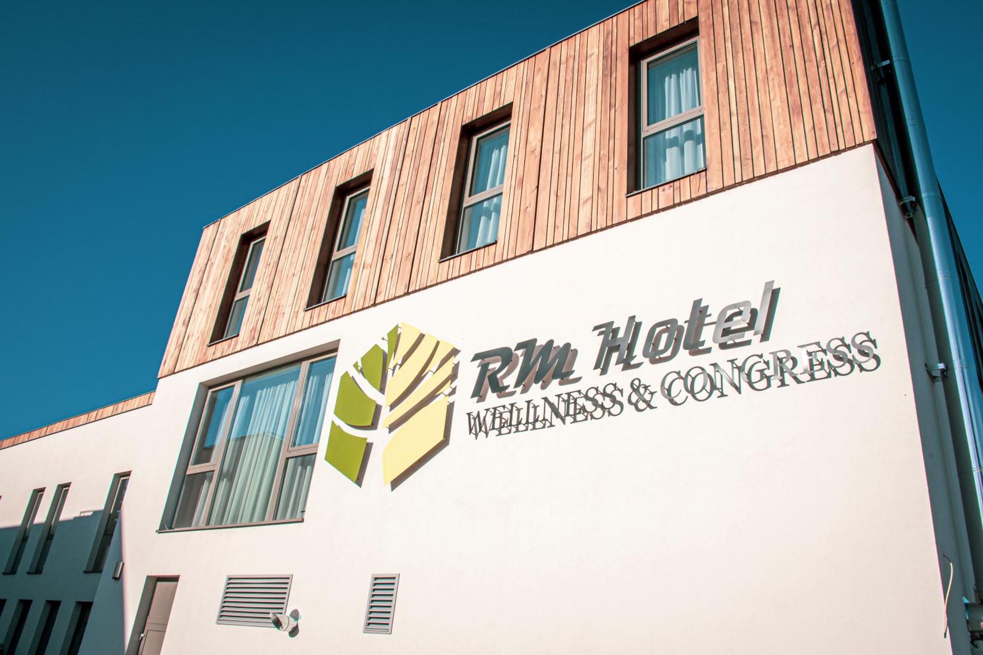 Rm Hotel Wellness & Congress Prievidza Exteriér fotografie