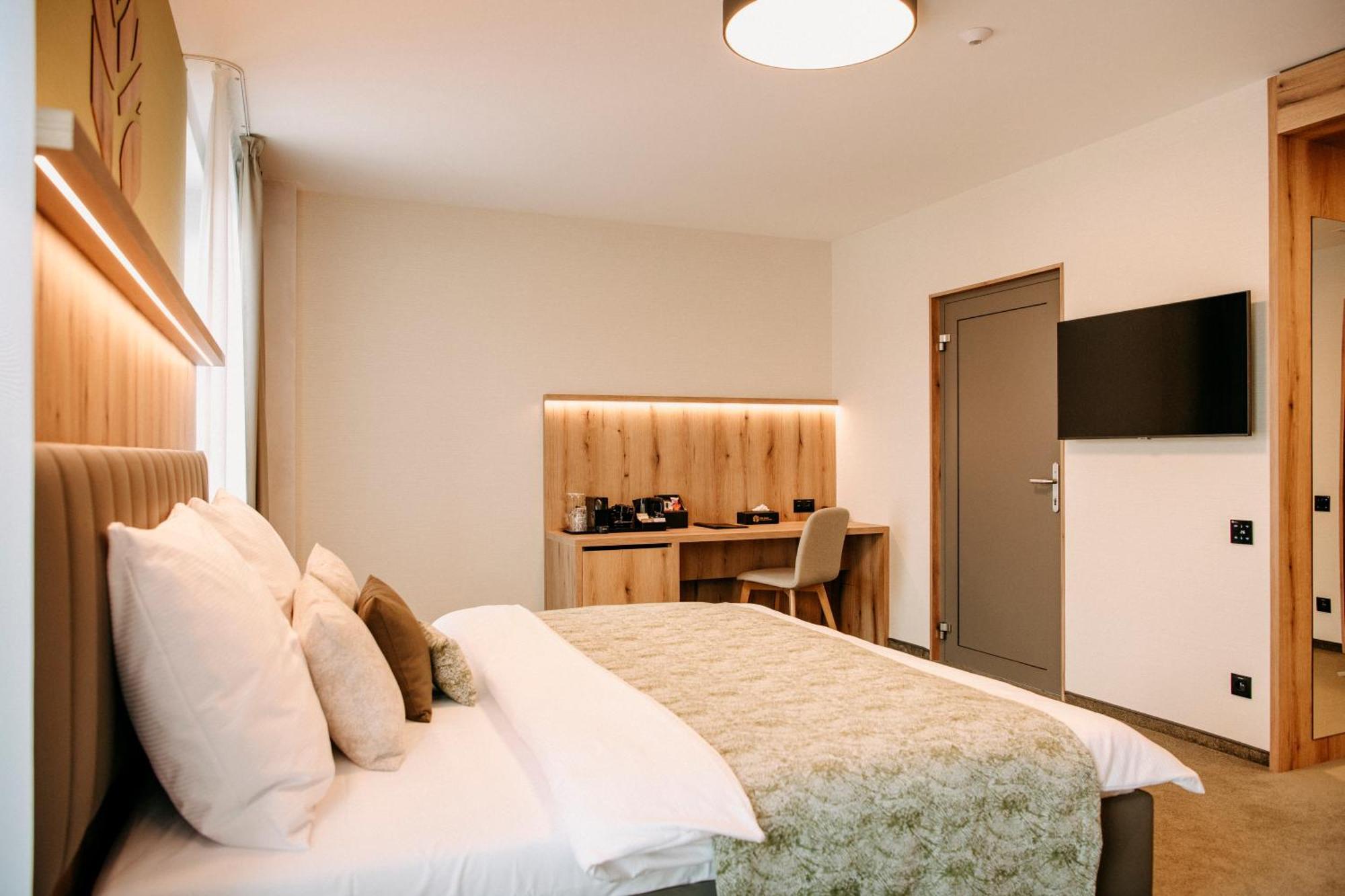 Rm Hotel Wellness & Congress Prievidza Exteriér fotografie