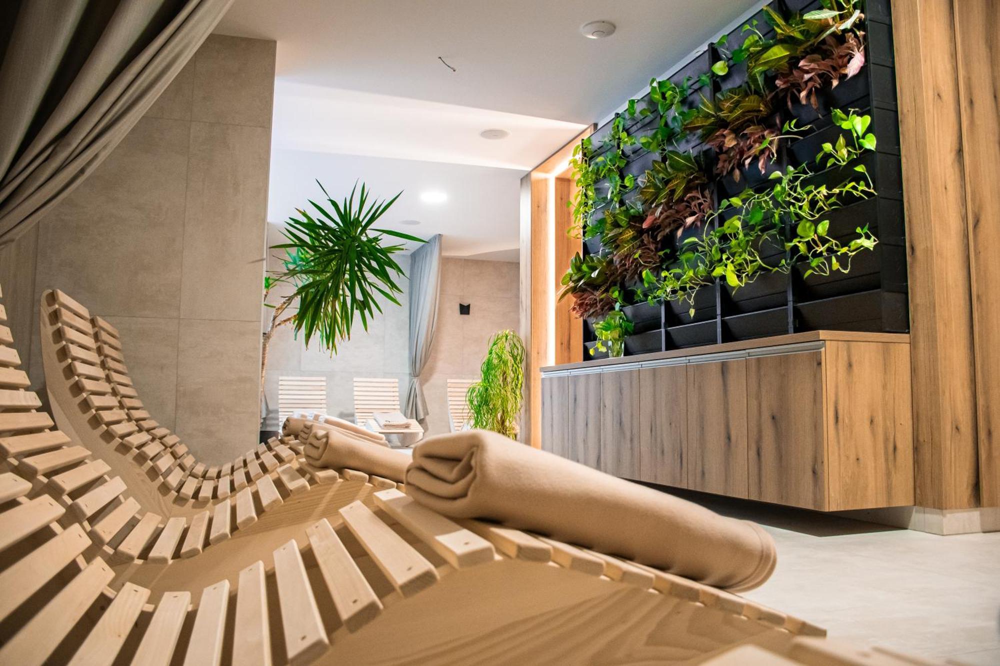 Rm Hotel Wellness & Congress Prievidza Exteriér fotografie