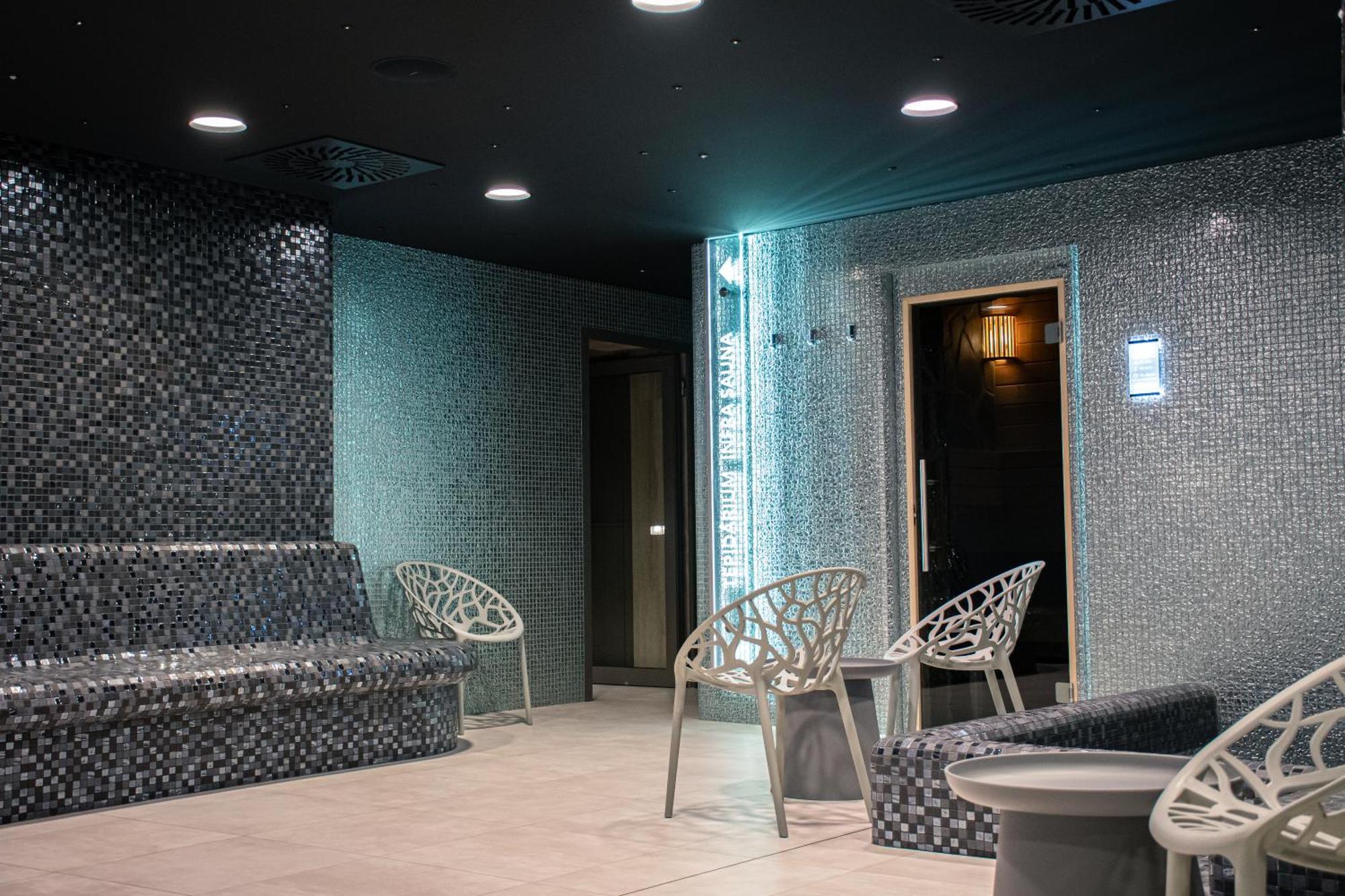Rm Hotel Wellness & Congress Prievidza Exteriér fotografie
