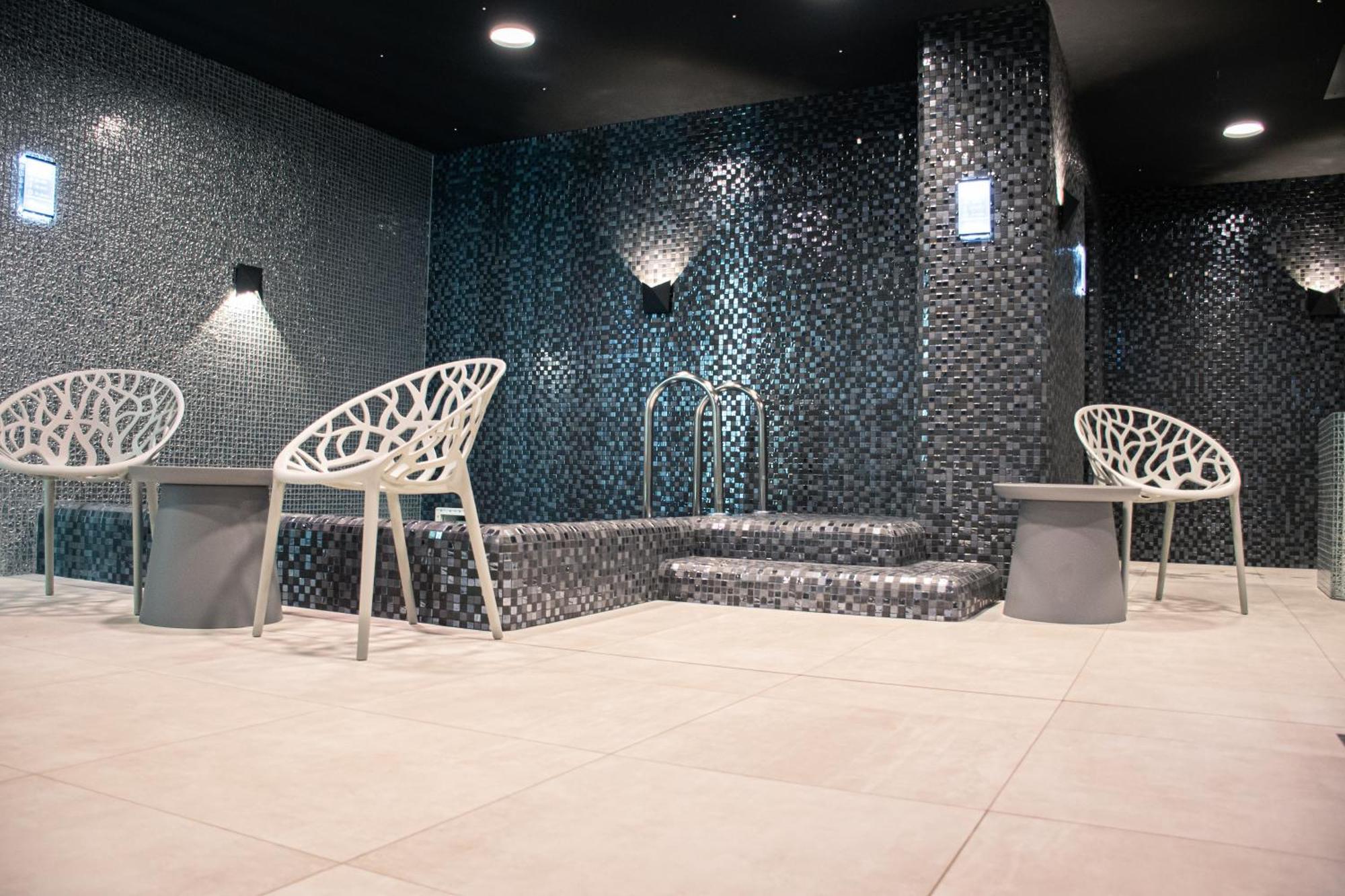 Rm Hotel Wellness & Congress Prievidza Exteriér fotografie