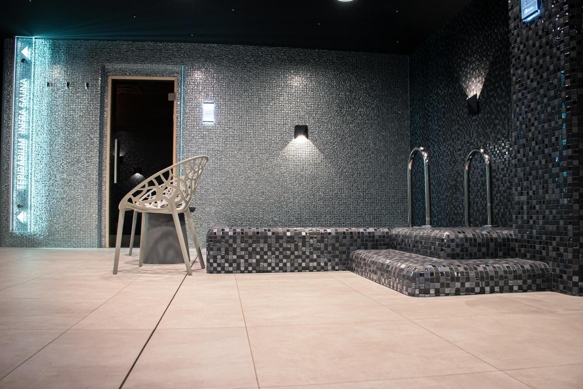 Rm Hotel Wellness & Congress Prievidza Exteriér fotografie