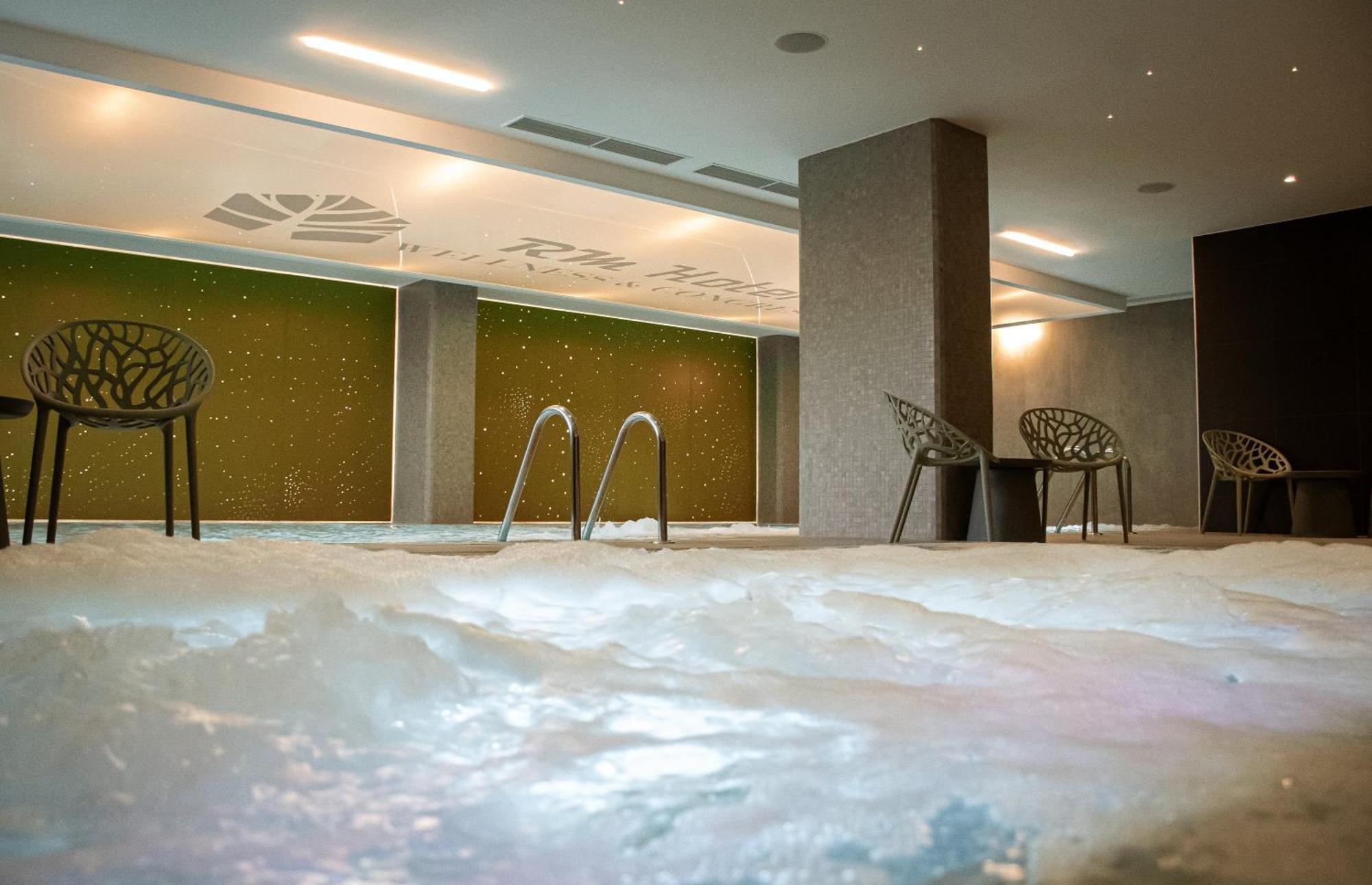 Rm Hotel Wellness & Congress Prievidza Exteriér fotografie